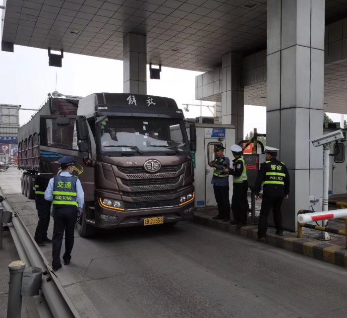 入口超限车