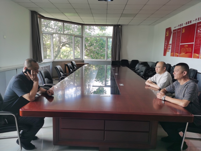 八一座谈会电话慰问
