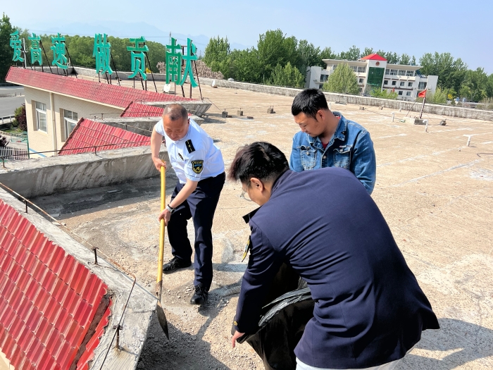 5.8秦北站疏通排水管道