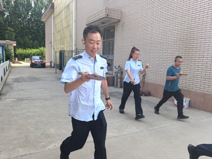 6月13日榛子镇收费站组织开展趣味运动会 (5)