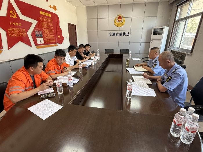 2025.7.18迁安保通保畅应急大队：共筑路域环境整治防线，为公路畅美保驾护航2