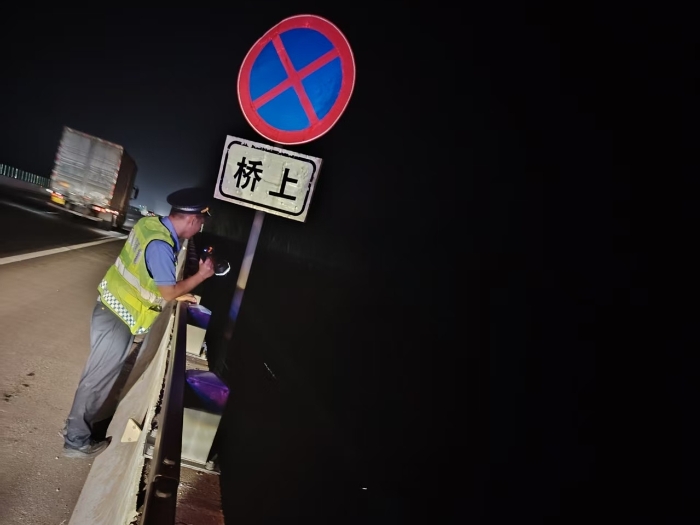 2025.7.28迁安保通保畅应急大队：加强汛期巡查，筑牢安全防线2