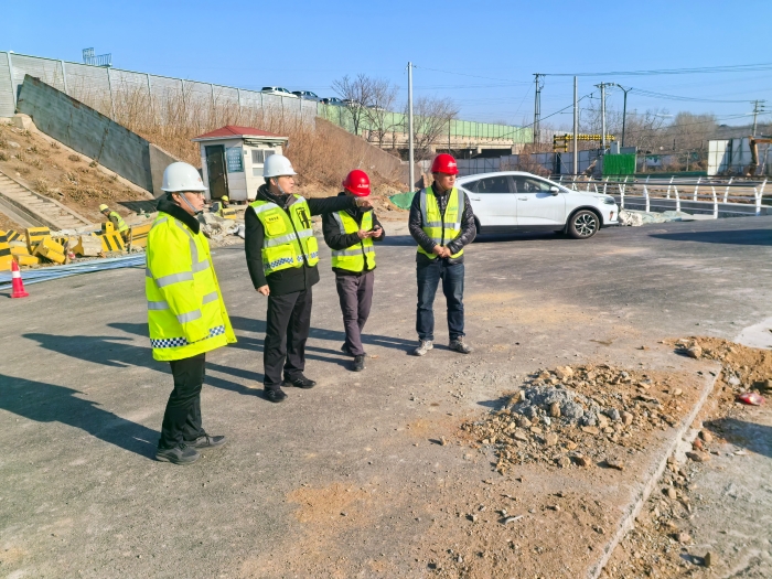 6d35b2ba17ca2b8e4870cf7352d59cd8