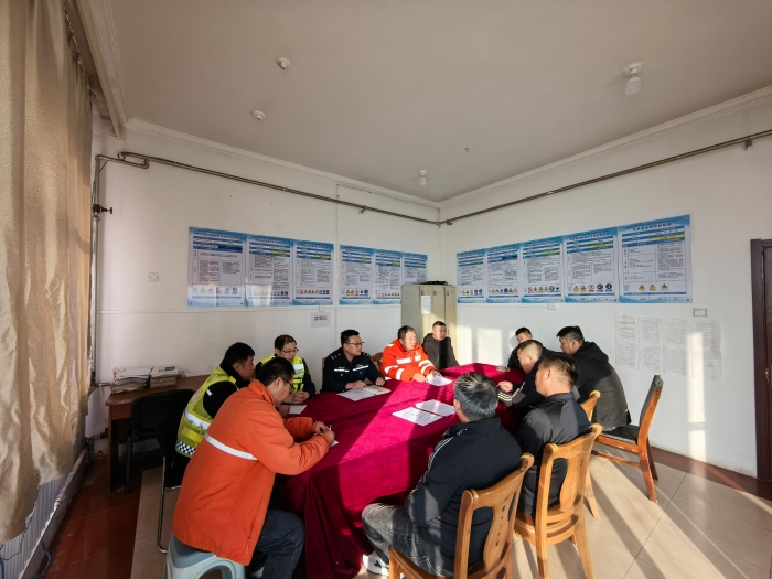 2025.12.9开展劳务司机除雪保畅专项培训