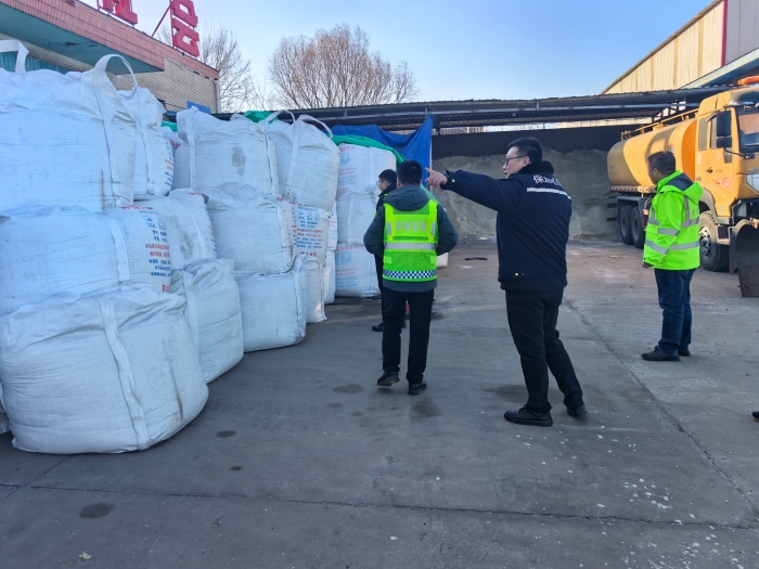 2025.12.11督导检查迁安养护队2025年度除雪准备工作