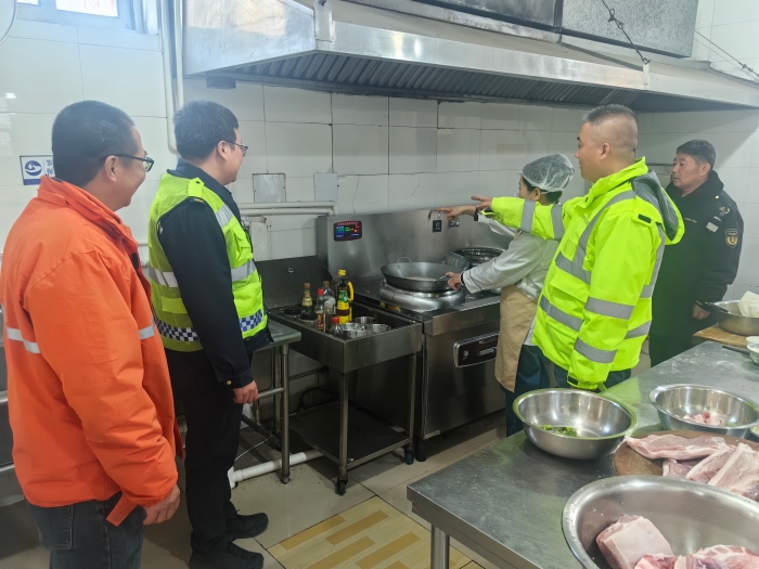 2026.2.13开展春节前联合安全检查 (1)