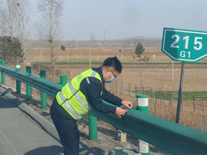 2026.3.30全面开展“高速救援”APP推广张贴