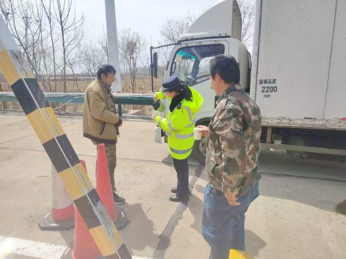 51BDD358B0B51E43FC24530FF4FCDB06