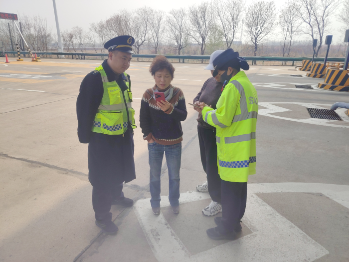 10C9BB57AFB53FCFE364BC1E89DC380E