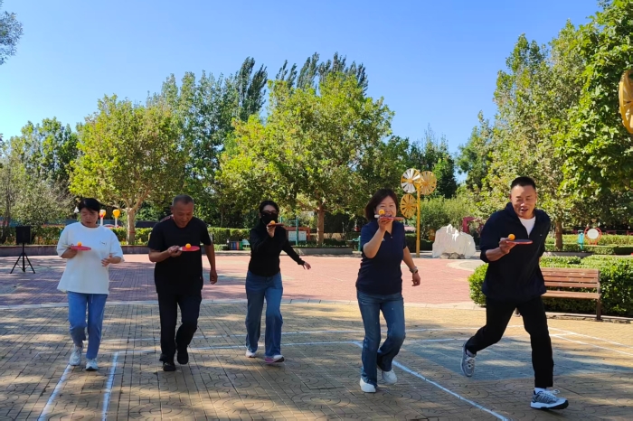 传承长征精神 凝聚奋进力量——京秦分公司鸦鸿桥收费站开展纪念红军长征胜利90周年“梦想同行”主题活动